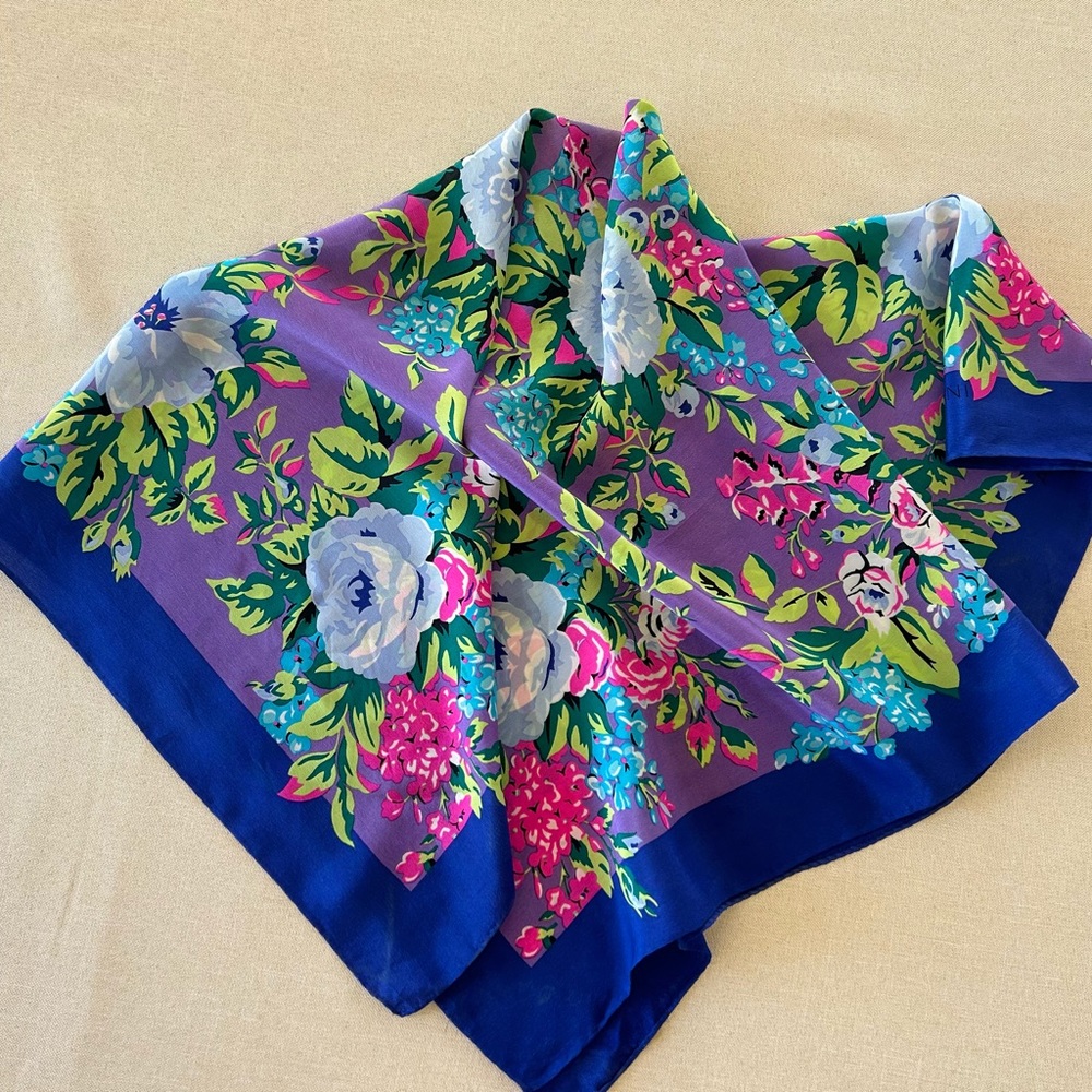 A Vitttadini silky floral scarf